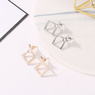 KIKI Diamond-Shaped Earrings