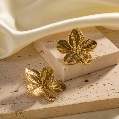 FLOWER Golden Earrings