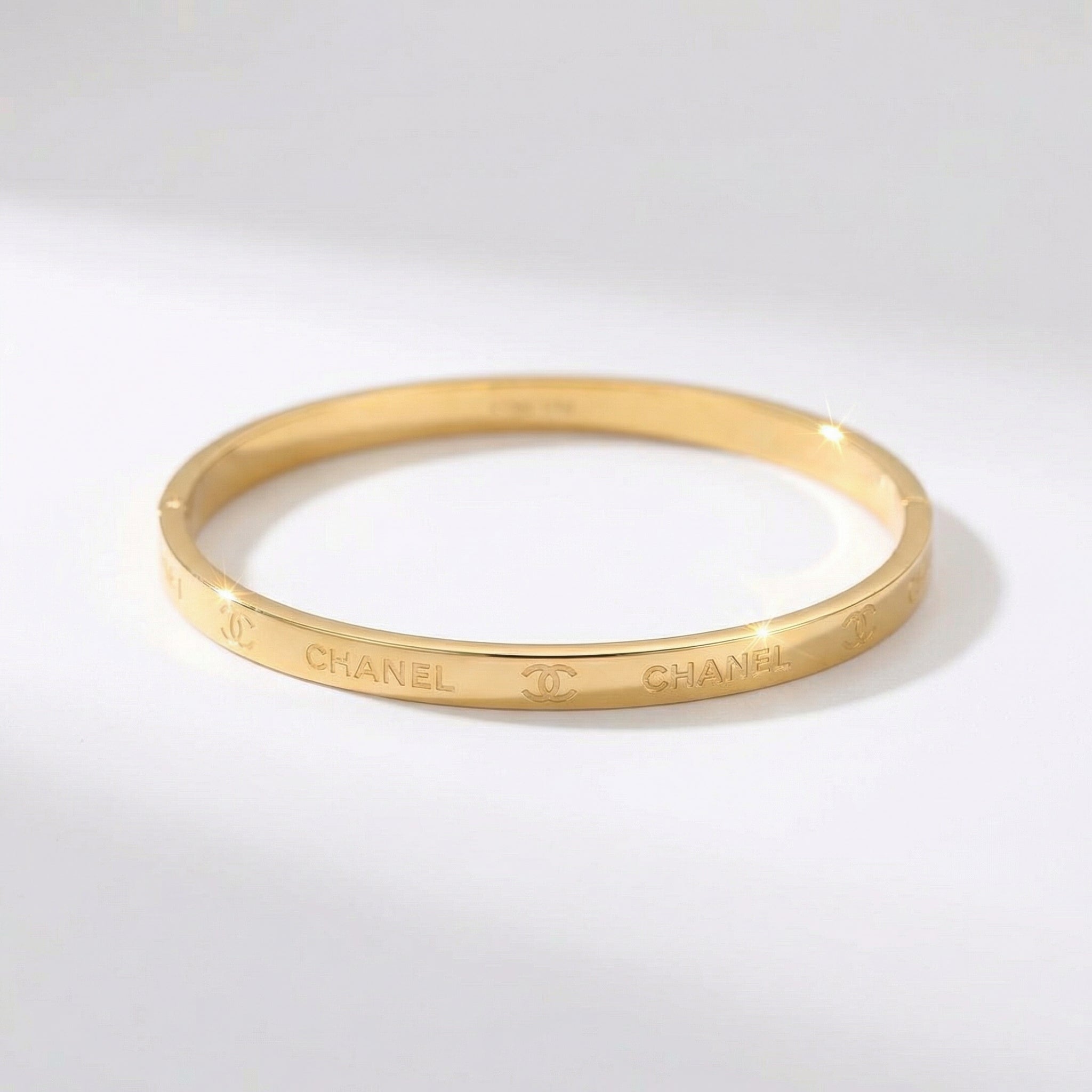 Parisian Gold Bangle
