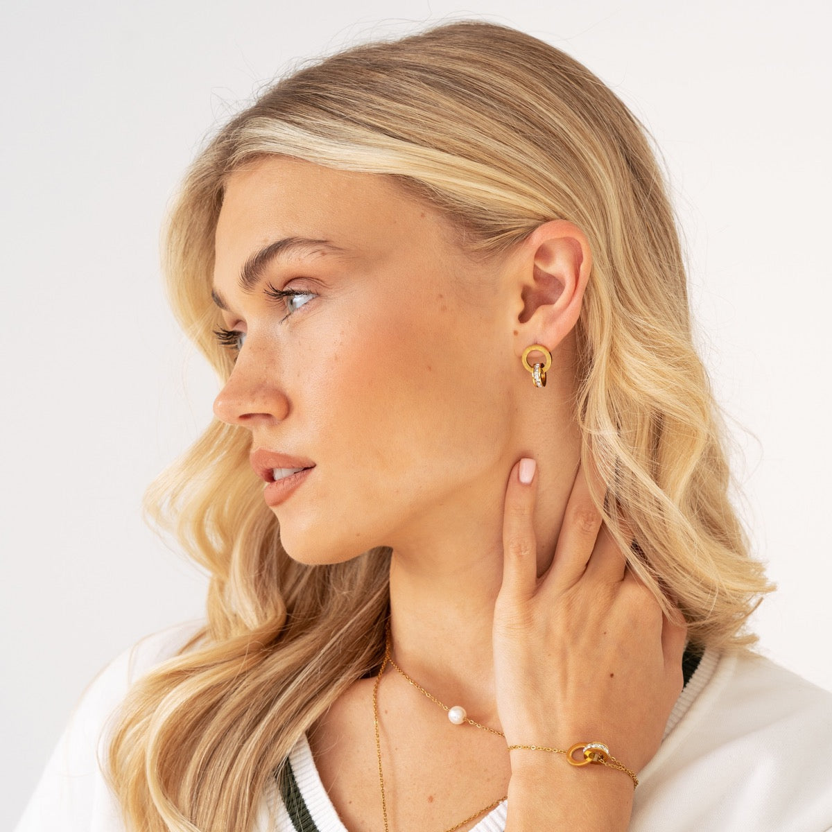 CAMILA Timeless Earrings