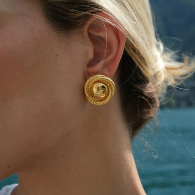 ARIANA Golden Earrings