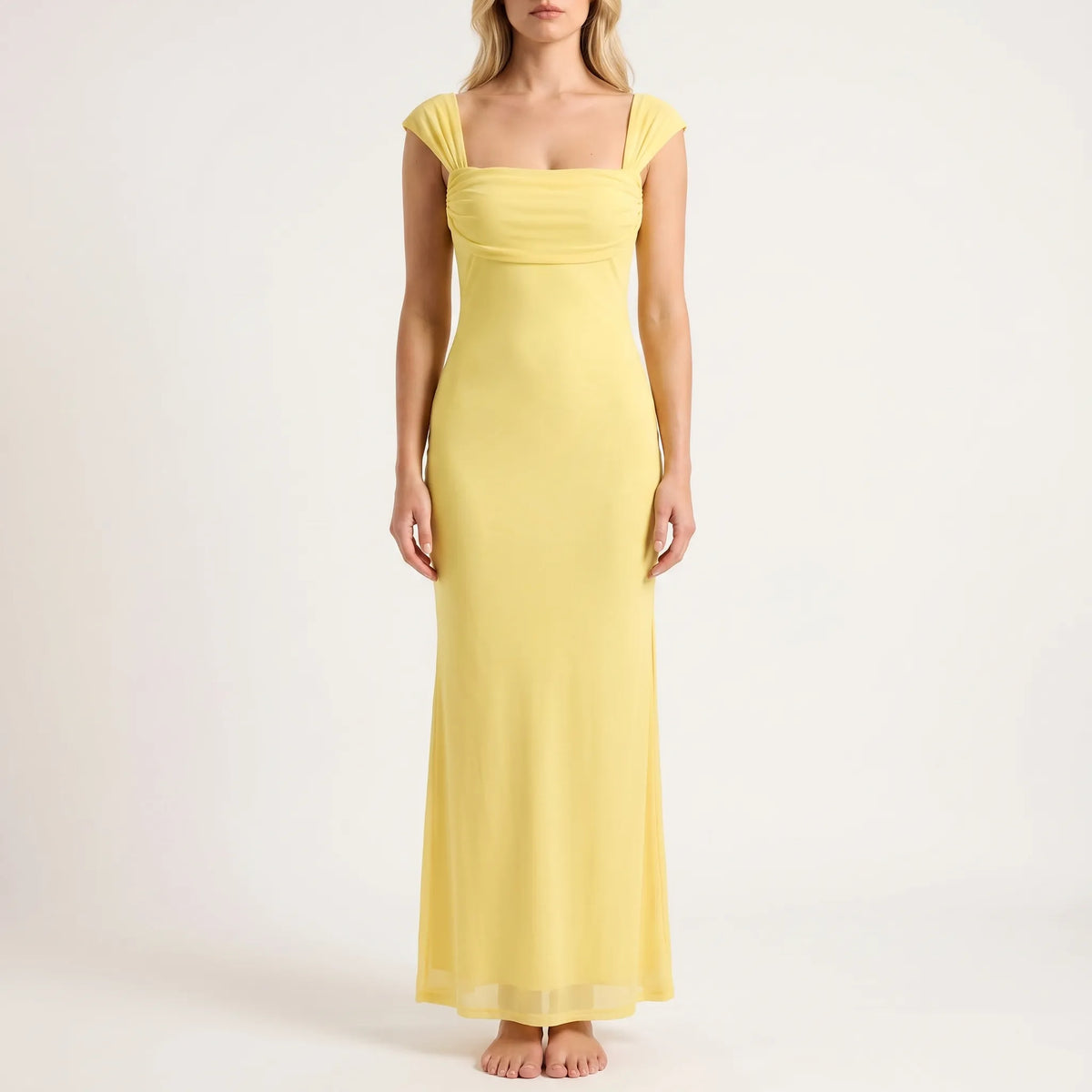 Joy | Figurbetontes Maxi-Kleid Mit Rückenausschnitt