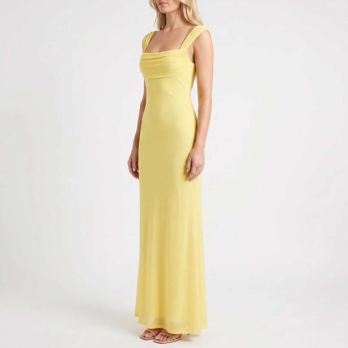 Joy | Figurbetontes Maxi-Kleid Mit Rückenausschnitt