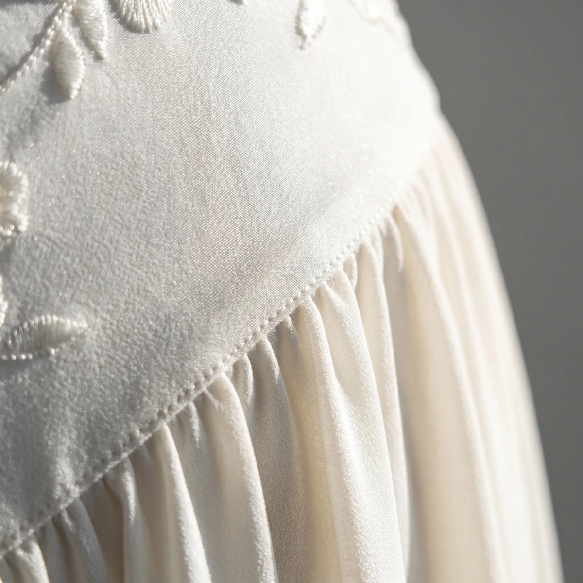 Kerry | Ärmelloses Maxikleid Mit Asymmetrischem Ausschnitt