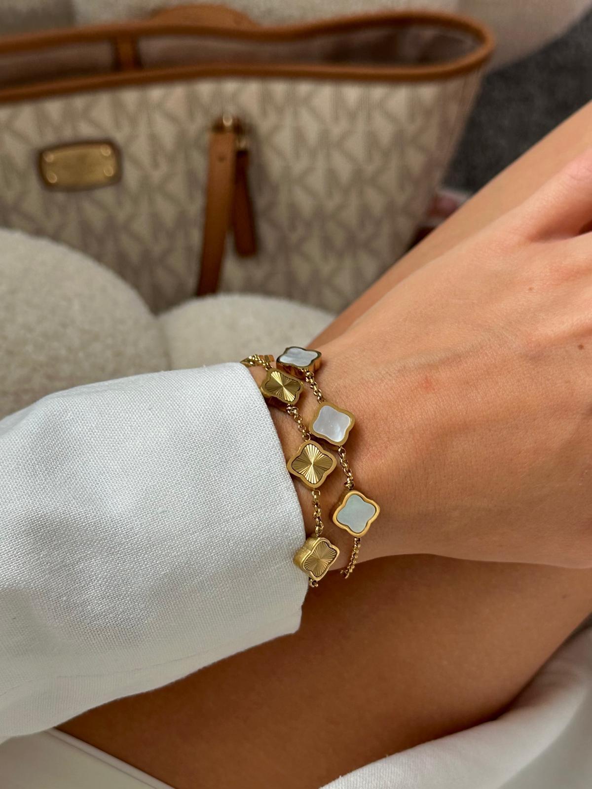 clover Golden Bracelet