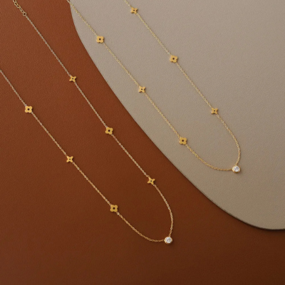 CLARA Golden Clover Necklace